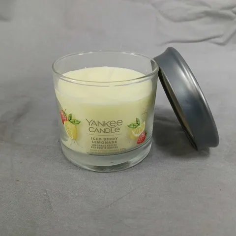 YANKEE CANDLE ICED BERRY LEMONADE – GLASS JAR CANDLE