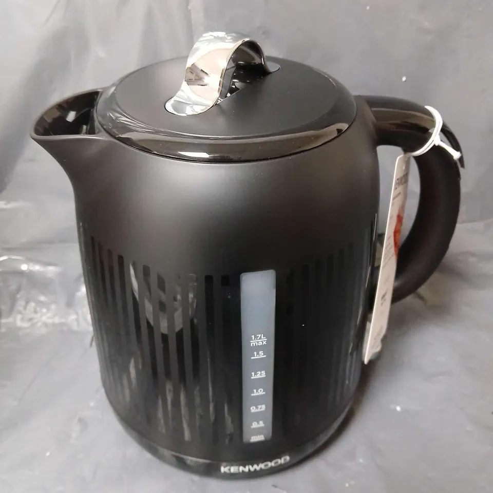 BOXED KENWOOD DAWN KETTLE