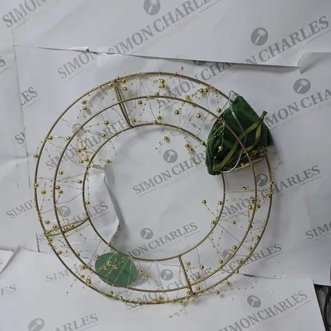 BOXED PRE-LIT GOLDEN DECORATION