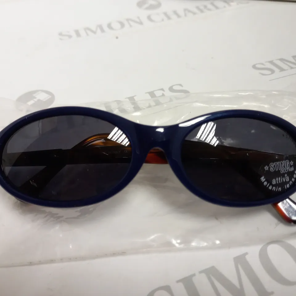 APPROXIMATELY 9 DIERRE STING SUNGLASSES - BOXED