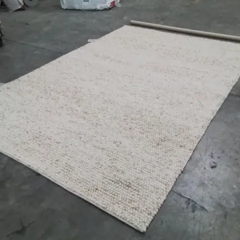 QUALITY DESIGNER AREA RUG - APPROXIMATELY 290X200CM