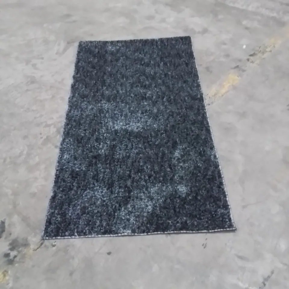 QUALITY DESIGNER AREA RUG - APPROXIMATELY 145X80CM