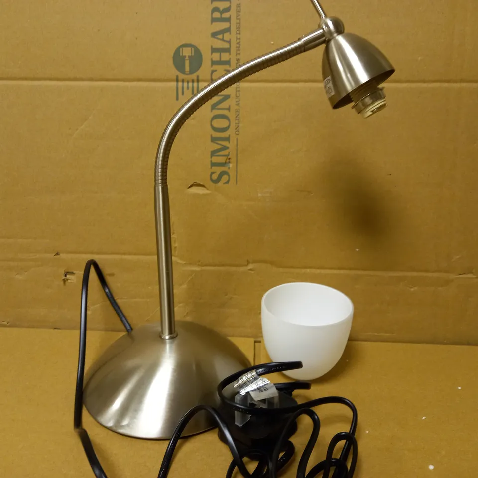 DESIGNER STYLE CONTACT TASK LAMP