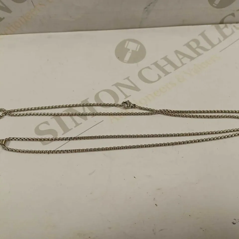 PANDORA WOMENS CRESCENT MOON NECKLACE - SILVER 