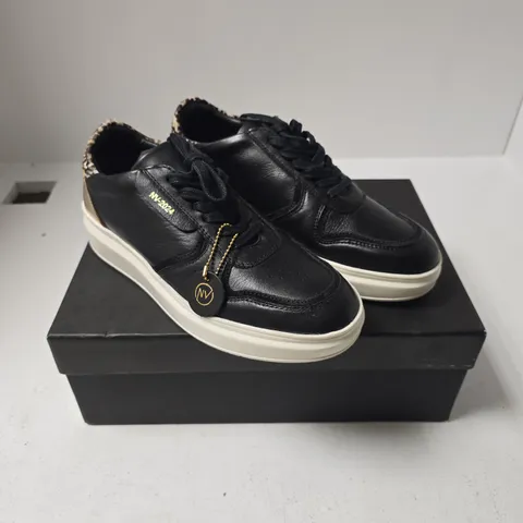 KAI NV B2691 BLACK TRAINERS – UK SIZE 5