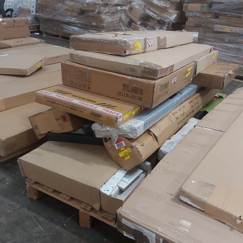 PALLET CONTAINING A LARGE ASSORTMENT OF FURNITURE PARTS ECT