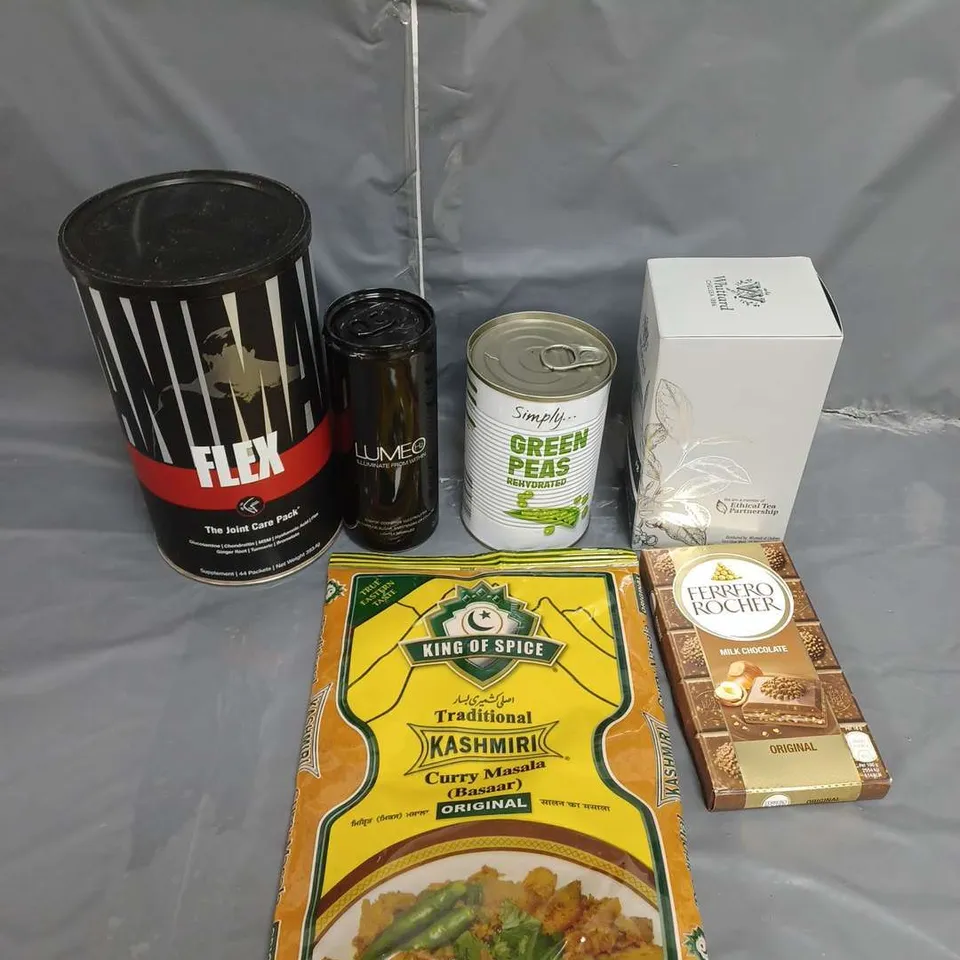 LOT OF APPROXIMATELY 20 FOOD AND DRINK ITEMS TO INCLUDE CURRY POWDER, CHOCOLATE AND WHITTARD TEA