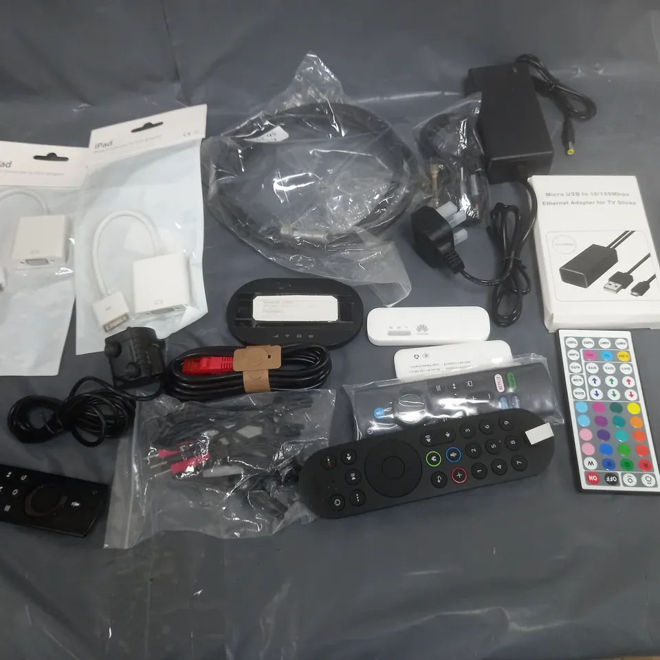 BOX OF APPROXIMATELY 8 ASSORTED ITEMS TO INCLUDE - IPAD DOCK CONNECTOR, REMOTES, AND MICRO USB ADAPTER ETC. 