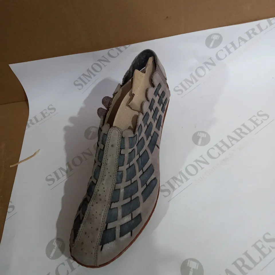 RIEKER LOW HEEL BOOTEE SANDAL LIGHT GREY SIZE 6.5