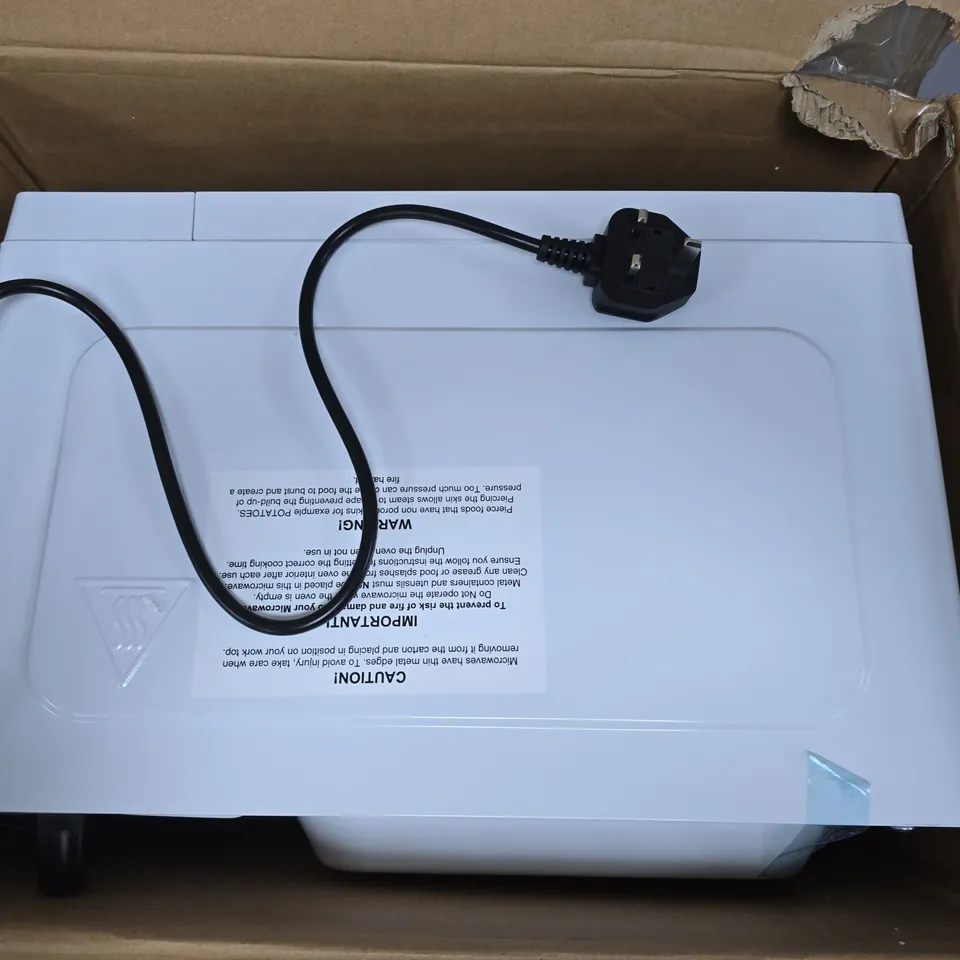 SWAN 20L 700W DIGITAL MICROWAVE - WHITE - COLLECTION ONLY 