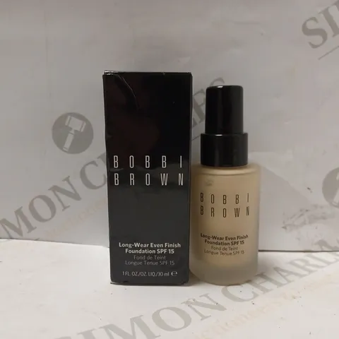 BOBBI BROWN LONG-WEAR EVEN FINISH FOUNDATION SPF 15 ALABASTER 00