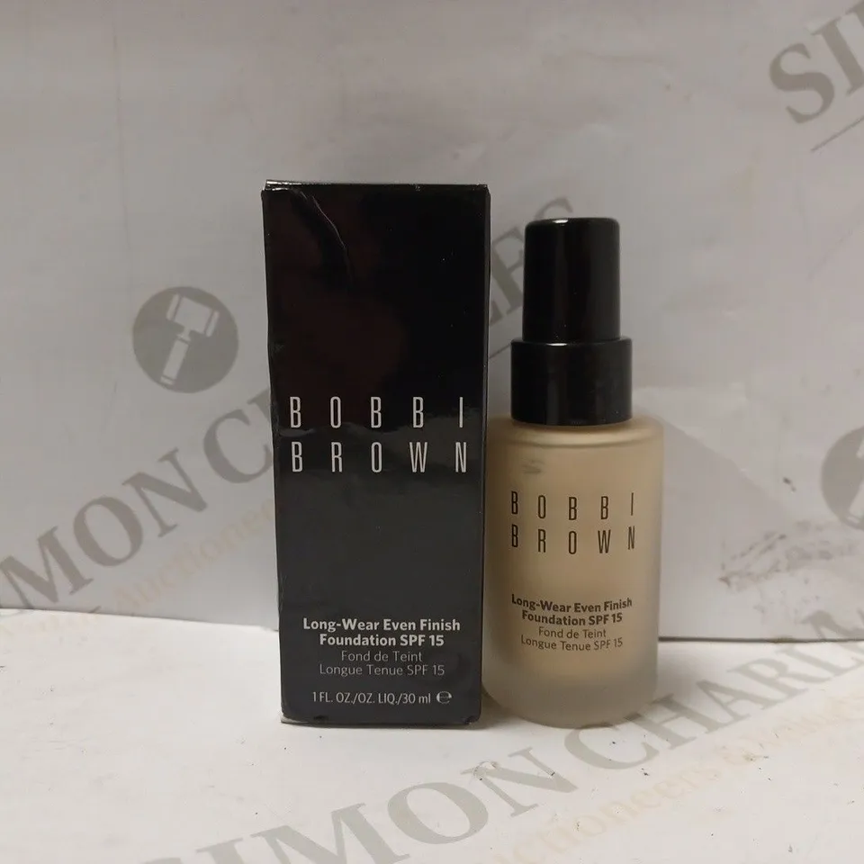 BOBBI BROWN LONG-WEAR EVEN FINISH FOUNDATION SPF 15 ALABASTER 00