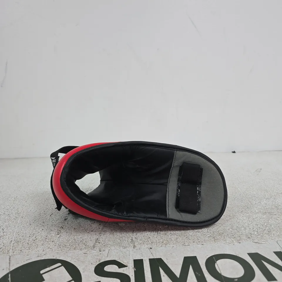 MIGHTY FIRST RED ITF APPROVED ULTIMATE BOOTS (PAIR) WITH BLACK STRAPS