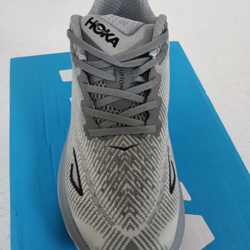 HOKA CLIFON 9 SIZE 9
