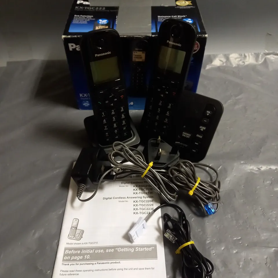 PANASONIC KX-TGC222 DIGITAL CORDLESS ANSWERING SYSTEM TWIN PACK IN BLACK
