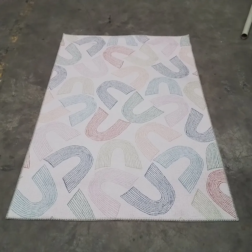 QUALITY DESIGNER AREA RUG - APPROXIMATELY 150X100CM
