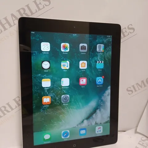 APPLE IPAD A1458 (4TH GEN) TABLET