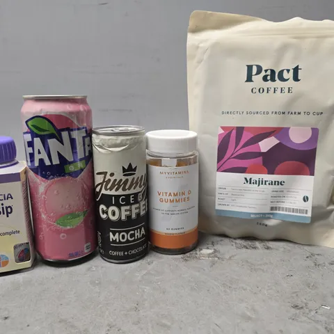 APPROXIMATELY 10 ASSORTED FOOD & DRINK ITEMS TO INCLUDE - NUTRICIA FORTSIP , PACT COFFEE , FANTA ETC