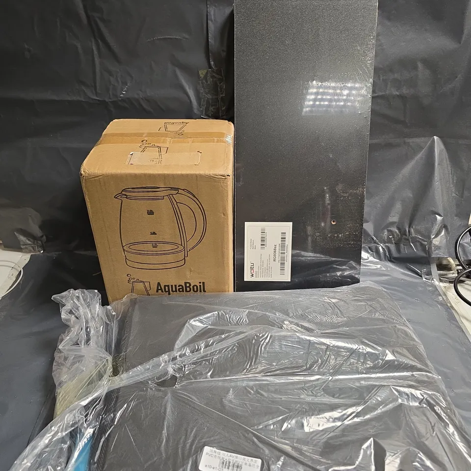 BOX OF APPROXIMATELY 6 ASSORTED HOUSEHOLD ITEMS TO INCLUDE - SHELF - KETTLE - ETC