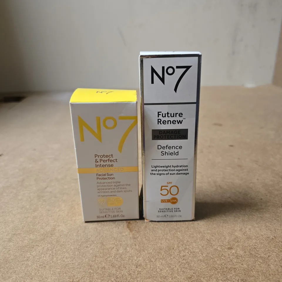 SET OF 2 NO7 ITEMS: FUTURE RENEW DEFENCE SHIELD + PROTECT AND PERFECT INTENSE FACIAL SUN SHIELD