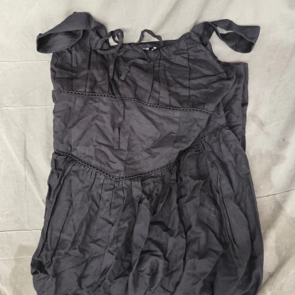 DISTURBIA SKYE SHIRRED BACK MIDAXI DRESS IN BLACK SIZE UK 12