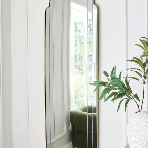 BOXED FLUTED EDGE HANGING MIRROR 50x150cm (1 BOX)