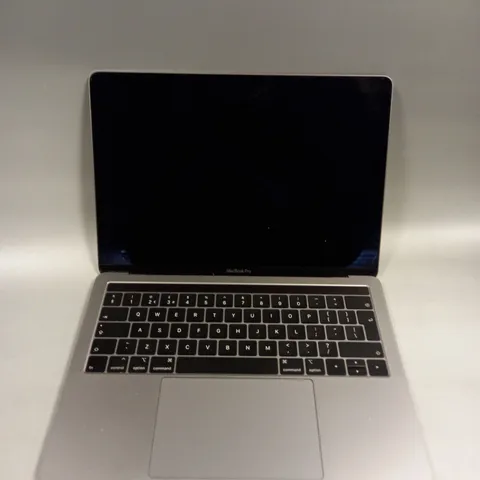 APPLE MACBOOK PRO - A2159