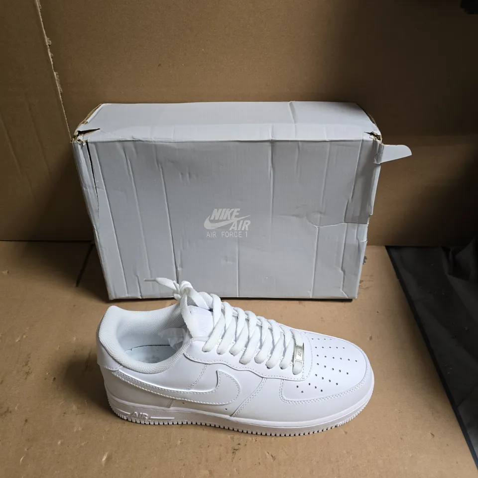 NIKE AIR FORCE 1 WHITE SNEAKERS – BOXED - UK SIZE 8.5 