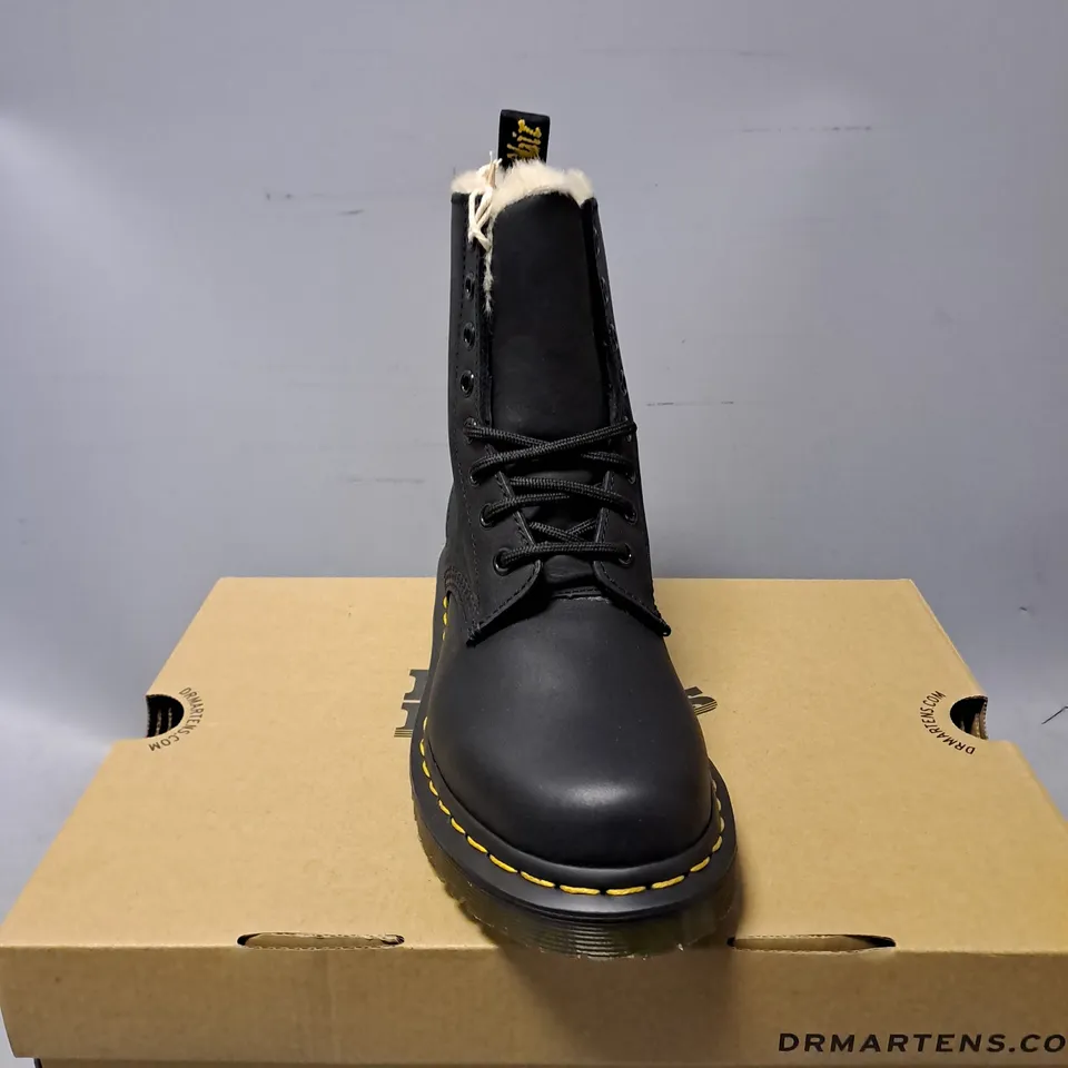 BOXED DR MARTENS SERENA BLACK BOOTS - UK 4 