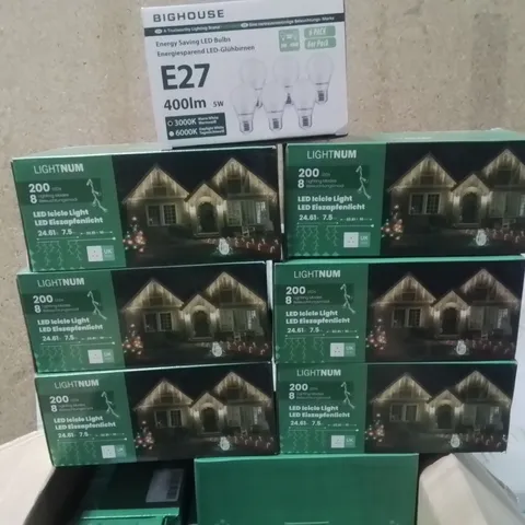 LARGE BOX CONTAINING VARIOUS ASSORTED LIGHT BULBS ECT.
