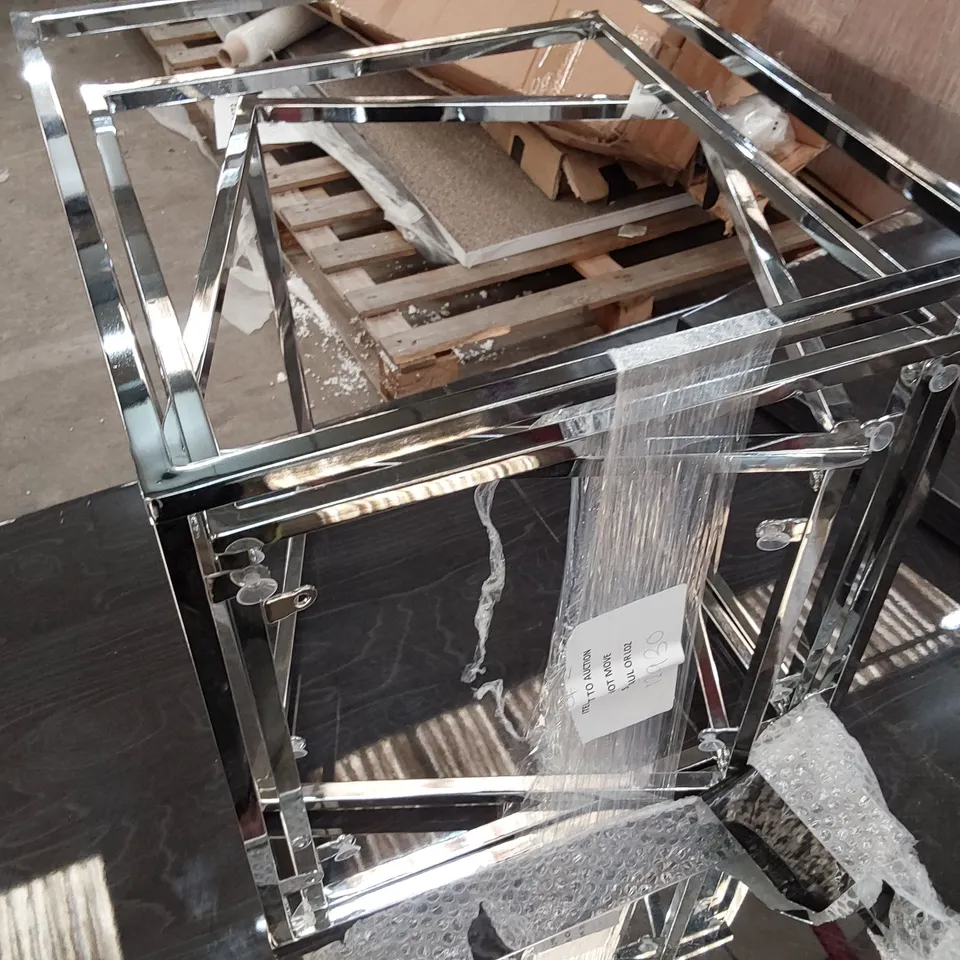 PALLET OF FURNITURE PARTS, THREE TABLE TOPS, CHROME NEST OF 3 TABLES FRAMES, & METAL MIRRORED PANEL