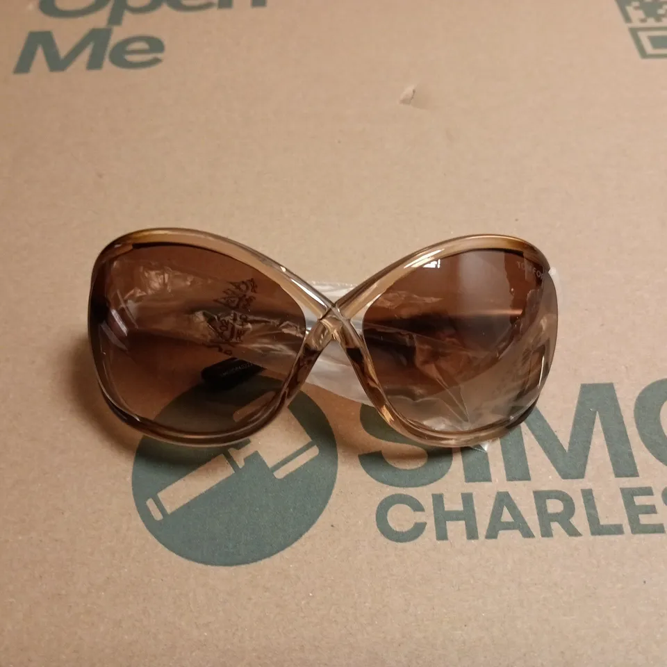 TOM FORD SUNGLASSES - BOXED