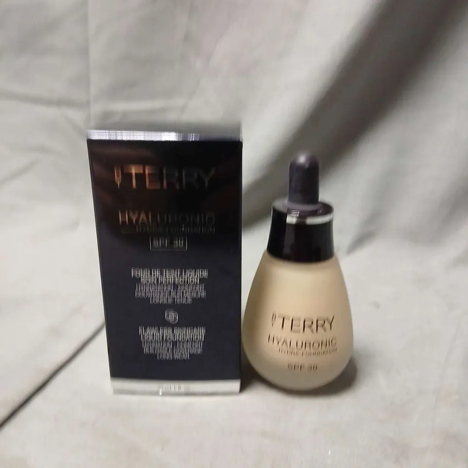 TERRY HYALURONIC FOUNDATION SPF 30 – LIQUID FOUNDATION