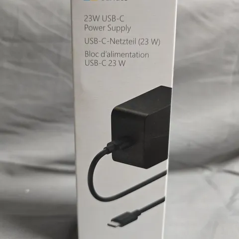 BOX OF APPROXIMATELY 30 ASSORTED ITEMS TO INCLUDE MICROSOFT SURFACE USB-C POWER SUPPLY PACK (18W/23W) FOR SURFACE DUO/DUO 2 – COLLECTION ONLY