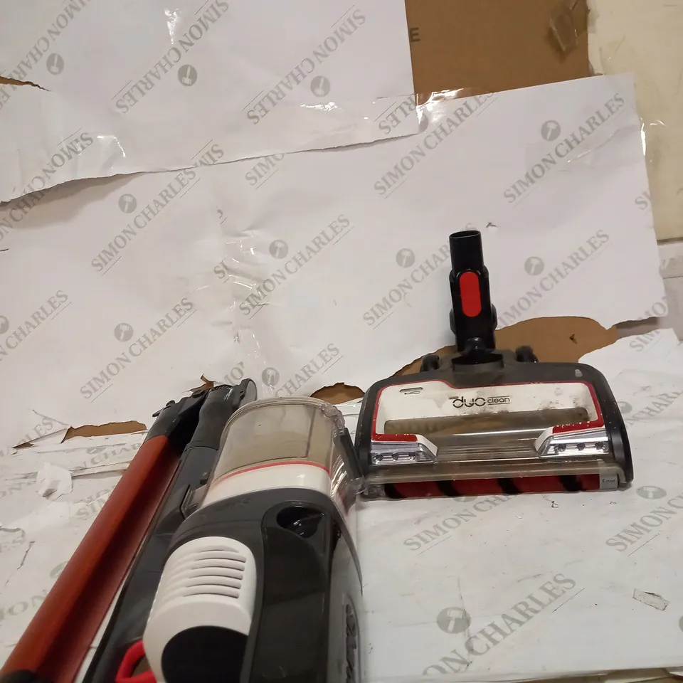 SHARK DUO CLEAN VACUUM CLEANER 