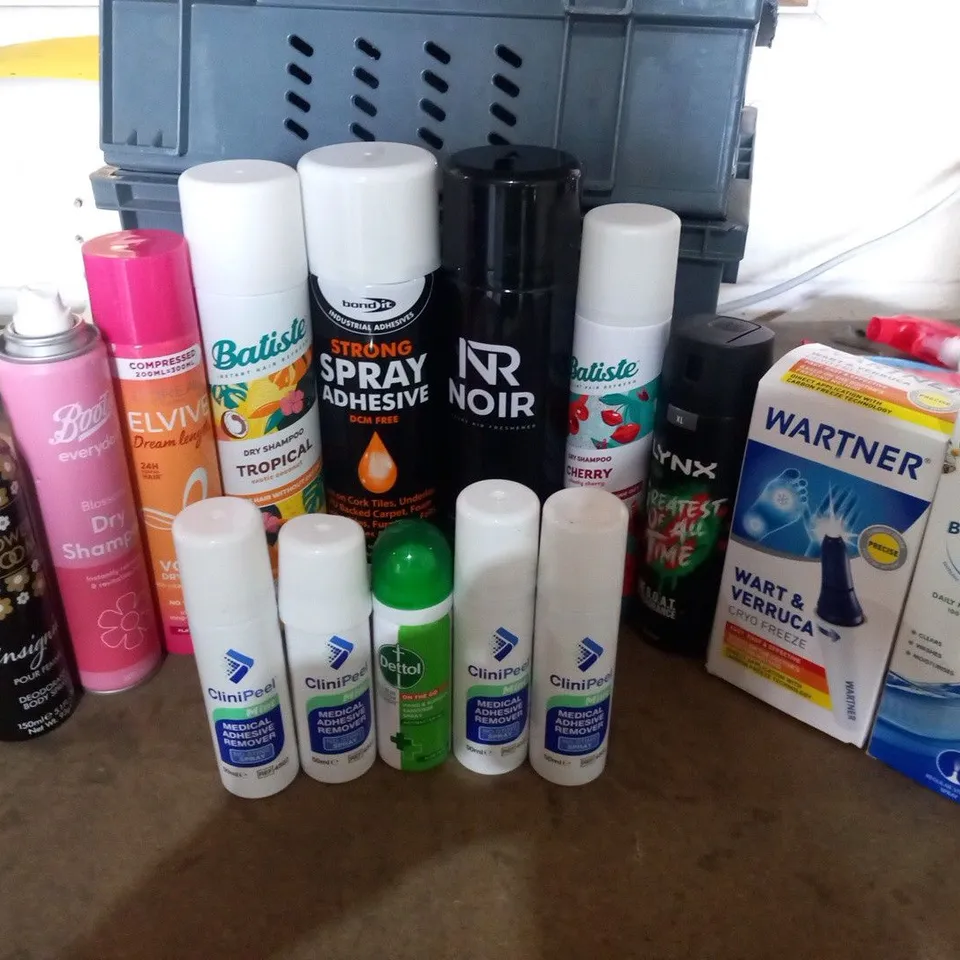 APPROXIMATELY 15 ASSORTED AEROSOL SPRAYS TO INCLUDE; FLOWER BLOOM, BOOTS, BATISTE, BOND IT AND WARTNER