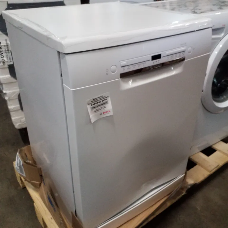 BOSCH SMS2ITW08G DISHWASHER 12 PLACE WHITE