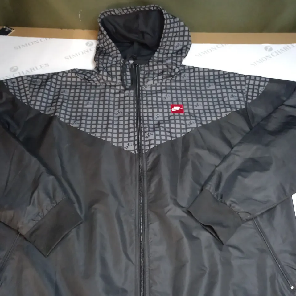 NIKE AIR ZIPPED JACKET SIZE XXL