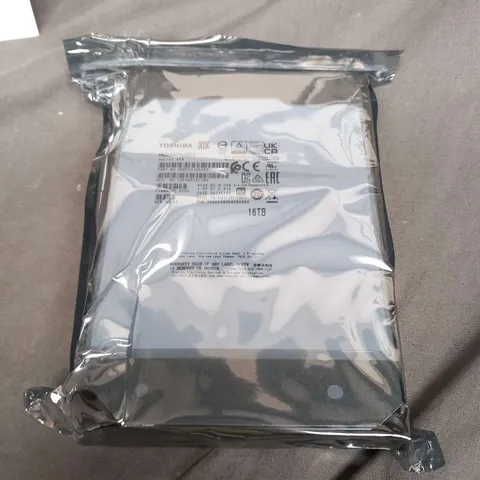 BRAND NEW BOXED UBIQUITI TOSHIBA 16TB ENTERPRISE 3.5" HDD UACC-HDD-E-16TB