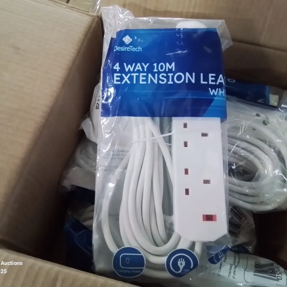 APPROXIMATELY 5 BOXED DESIRETECH 4 WAY 10M EXTENSION LEAD IN WHITE 