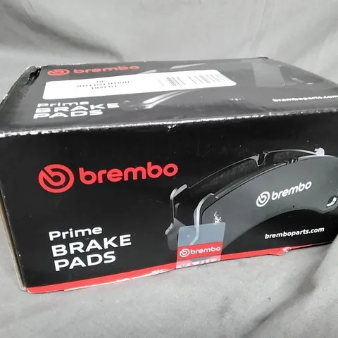 BOXED AND SEALED BREMBO BRAKE PAD SET P06054