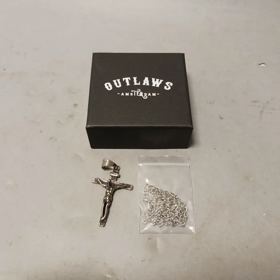 BOXED OUTLAWS JESUS PIECE NECKLACE