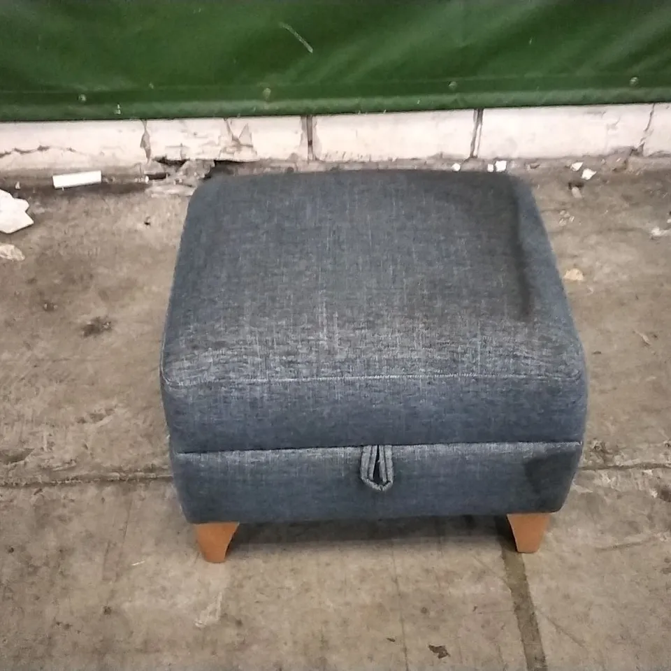QUALITY BRITISH DESIGNED & MANUFACTURED G PLAN PETROL BLUE FABRIC STORAGE FOOTSTOOL