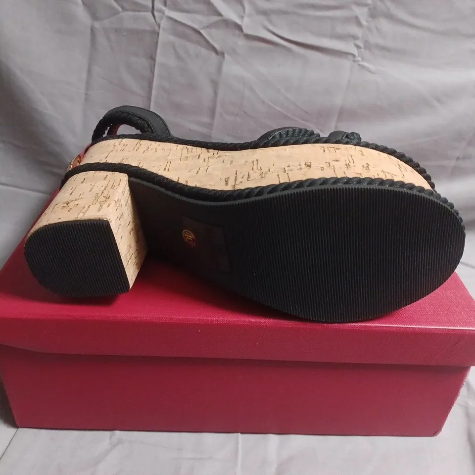 BOXED PAIR OF VALENTINO WOMEN'S BLACK LEATHER CORK-PLATFORM SANDALS, EU 40 