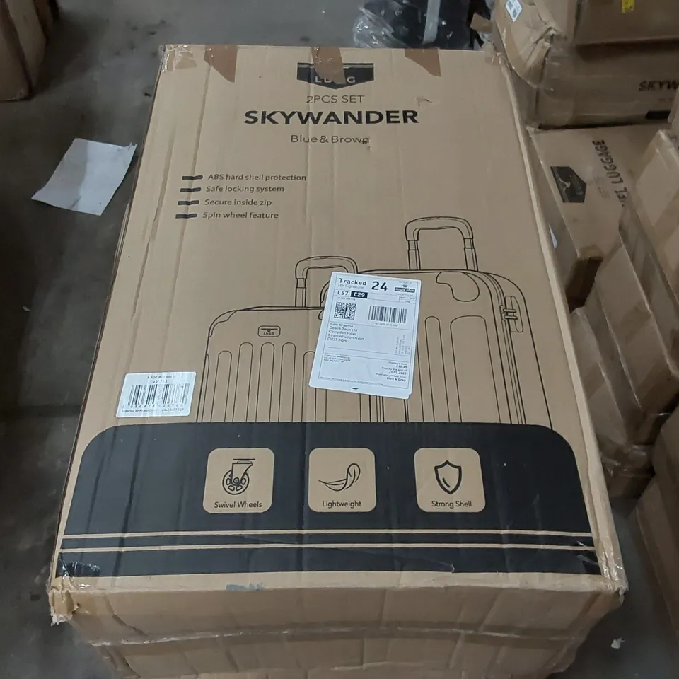 BOXED LUGG SET OF 2 SKYWANDER SUITCASES