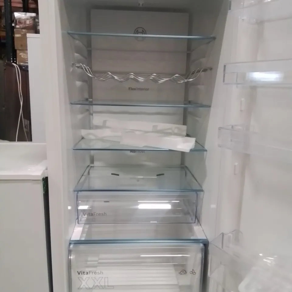 BOSCH KGN392WDFG SERIE 4 FREESTANDING FRIDGE FREEZER - UNPROCESSED RAW RETURN 