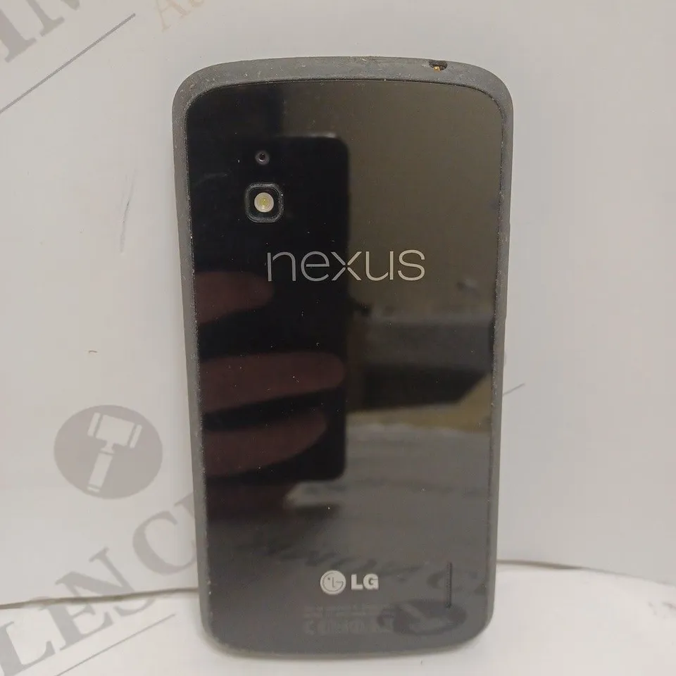 LG NEXUS 4 E960 SMARTPHONE 