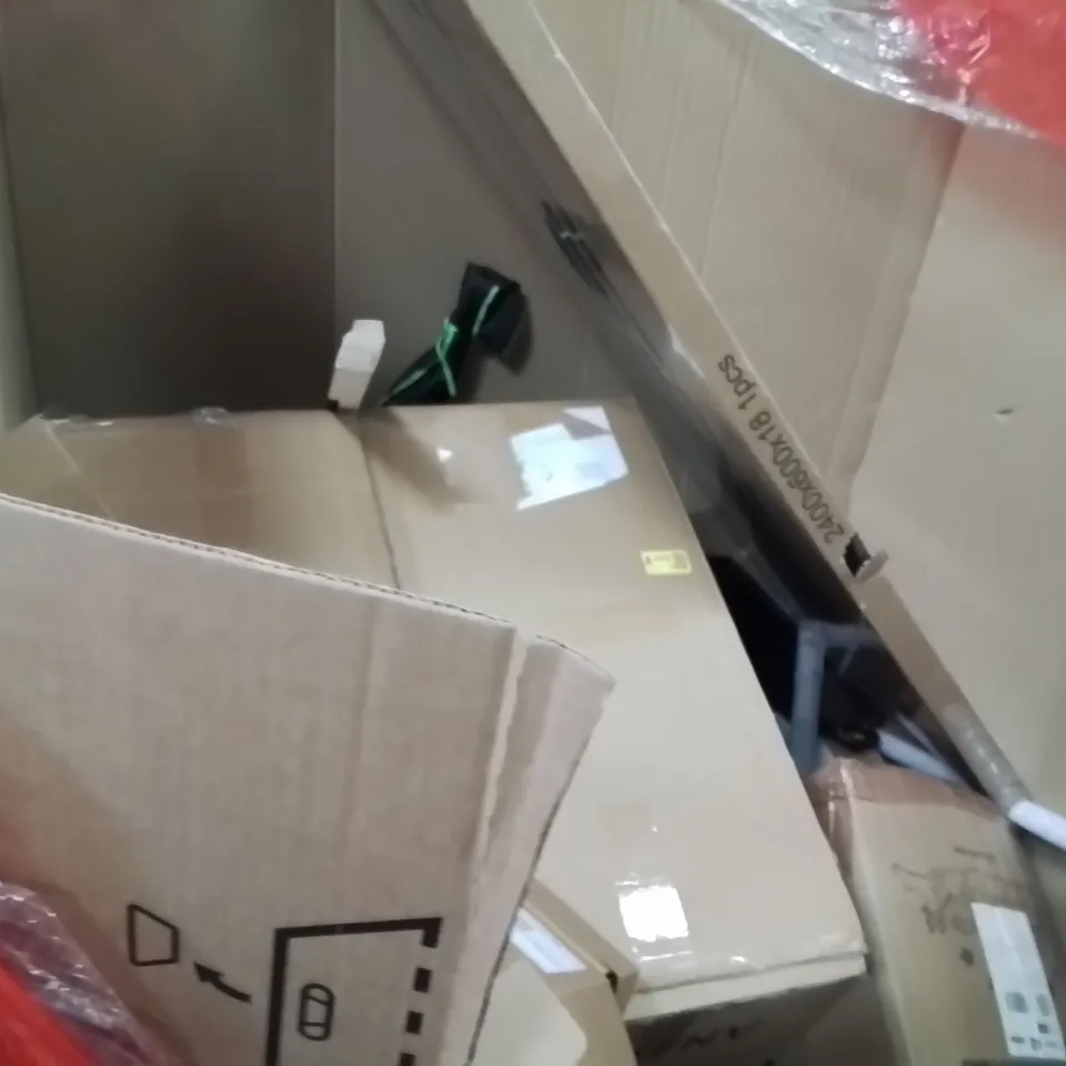 PALLET OF ASSORTED HOUSEHOLD GOODS AND PRODUCTS TO INCLUDE;BABY HIGH CHAIR,AREA MAT