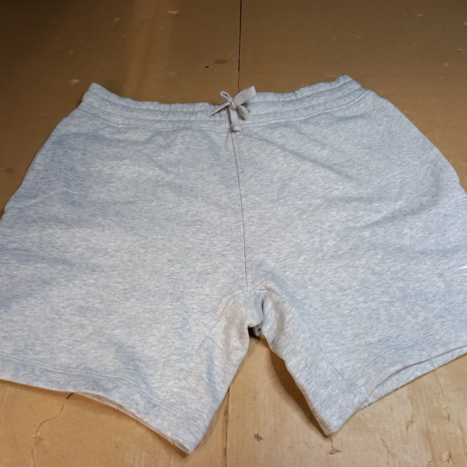 GYMSHARK FLEECED SHORTS SIZE M