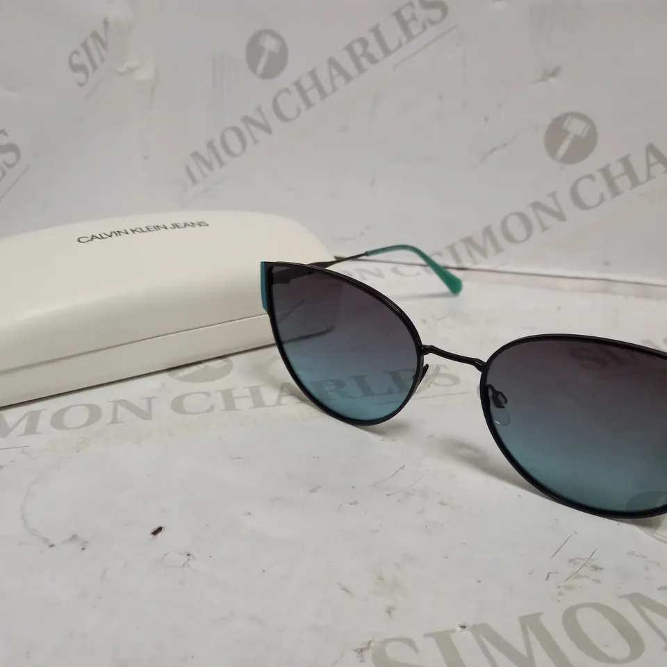 CALVIN KLEIN STYLE SUNGLASSES